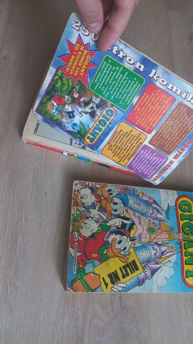 Dwa komiksy gigant