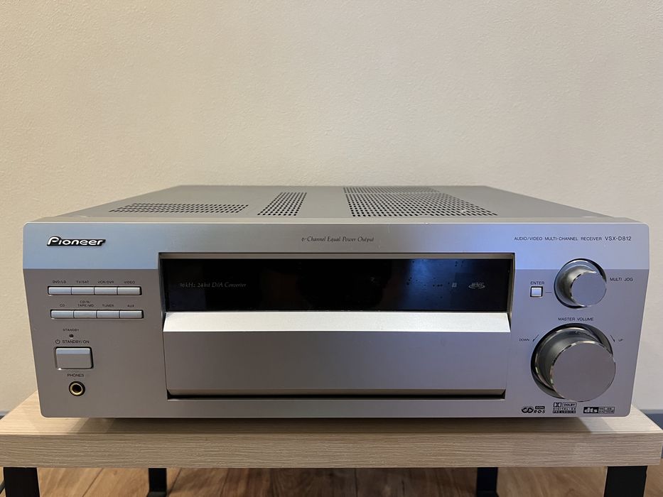 Аудио видео ресивер усилитель 6 каналов по 100 Вт A/V Pioneer VSX-D812