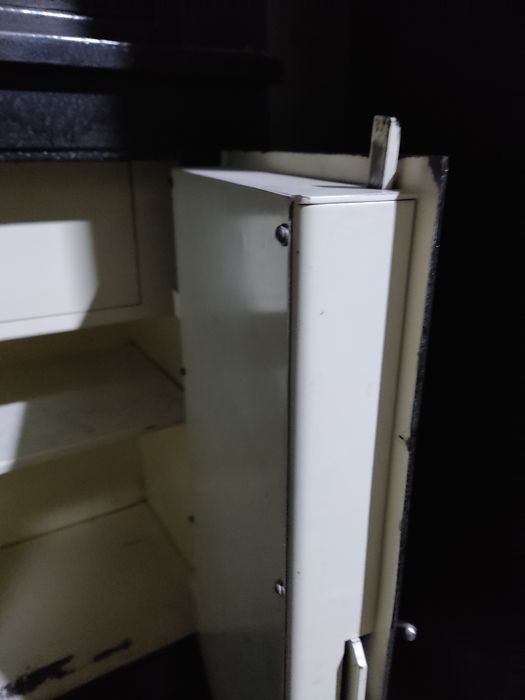 Продаю б.у сейф перший клас захисту  (75 кг)