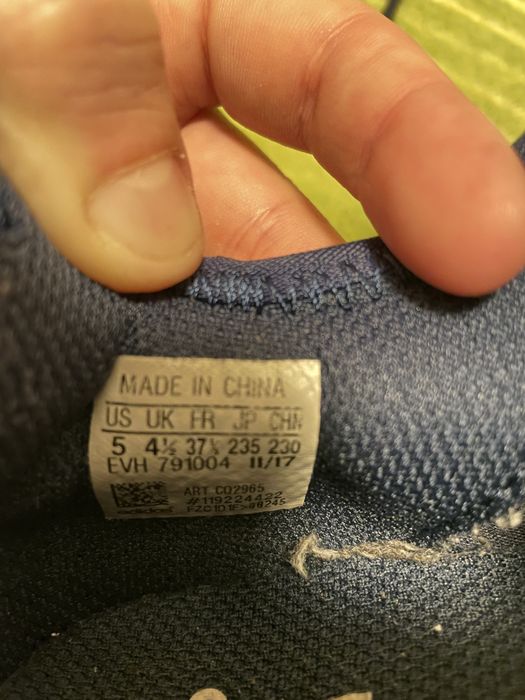 Sapatilhas adidas desportivas