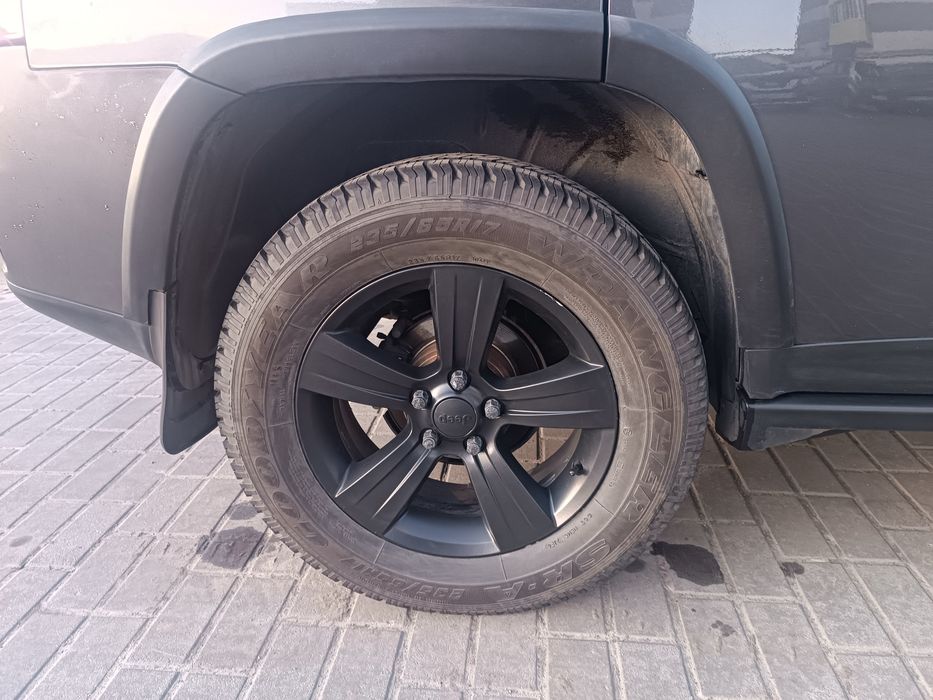 Преміум. АТ шини Continental ContiCrossContact AT 235/65 R17