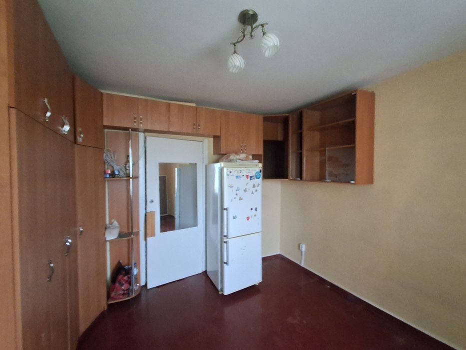 Продаж кімнати в гуртожитку.