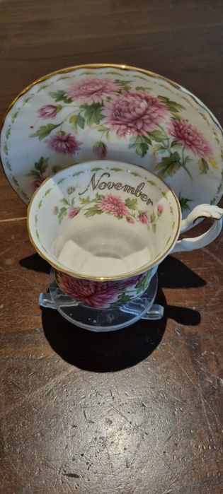 Chávenas decorativas em porcelana