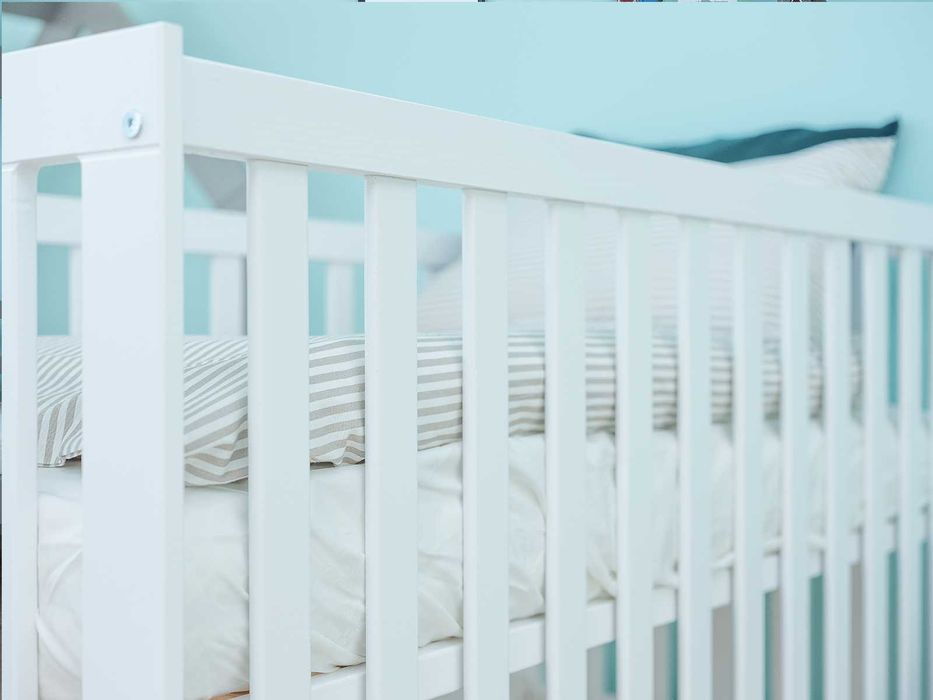 Meble Magnat Łóżeczko dziecięce sosnowe 60x120 Baby Sleep białe