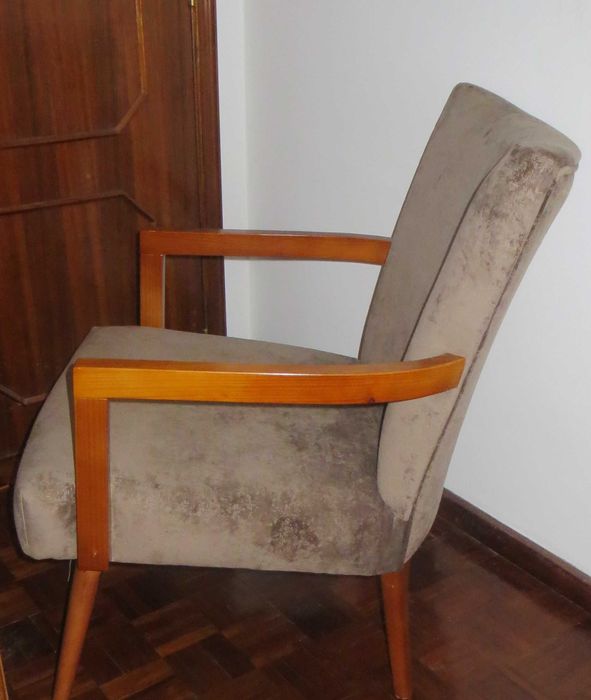 Cadeirão Cerejeira Maciça - NOVO A ESTREAR