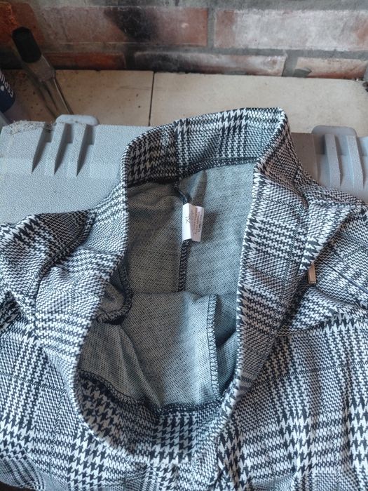 Calções de Senhora em muito bom estado geral. Tamanho:XL