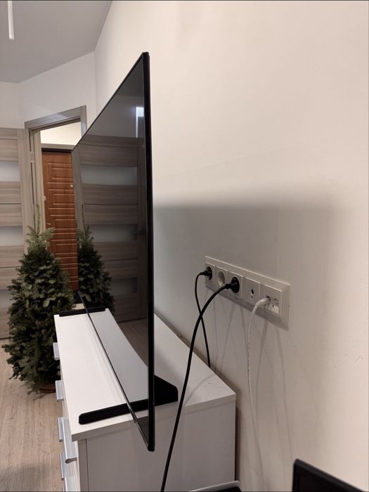 Продам телевізор Samsung q60a 50