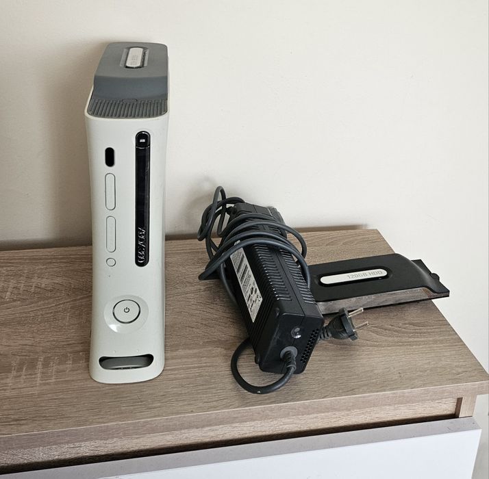 Konsola XBOX 360 +Zasilacz