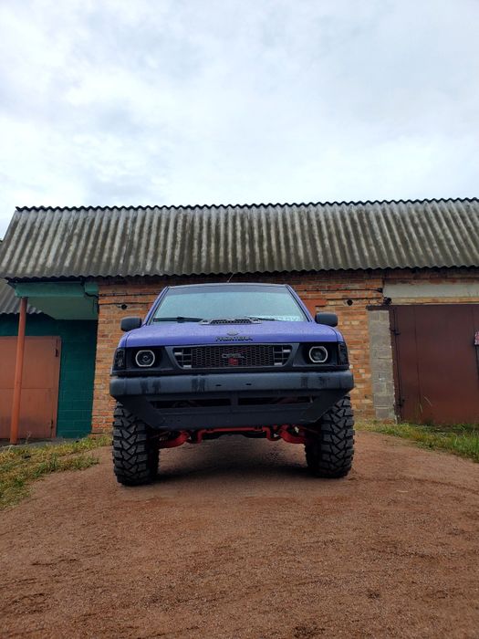 Продам Опель Фронтера 2.3 дизель