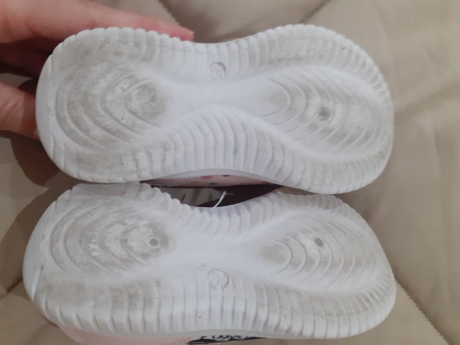 Sapatilhas disney 25