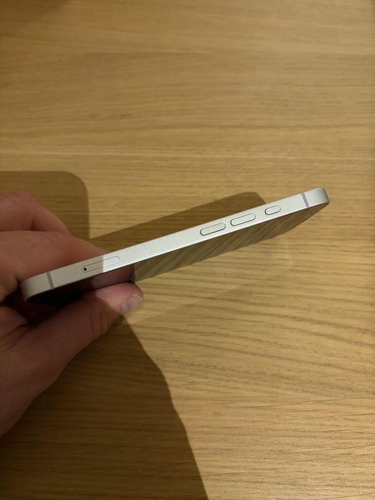 Apple Iphone 16e 128GB Biały