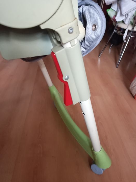 Продам стульчик для кормления