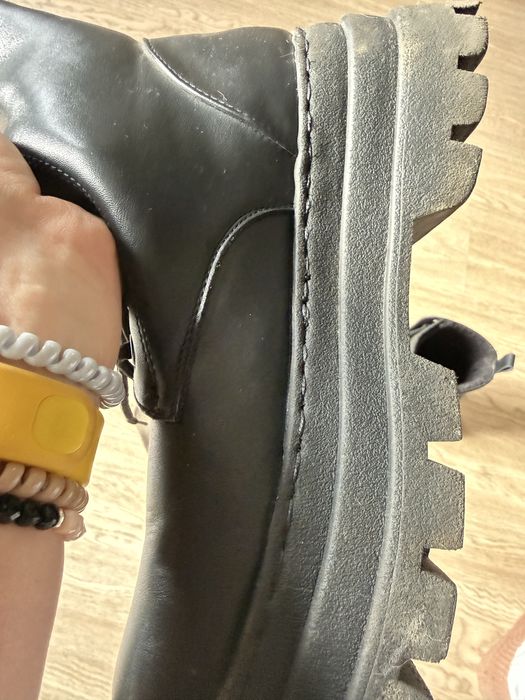 Ботинки жіночі