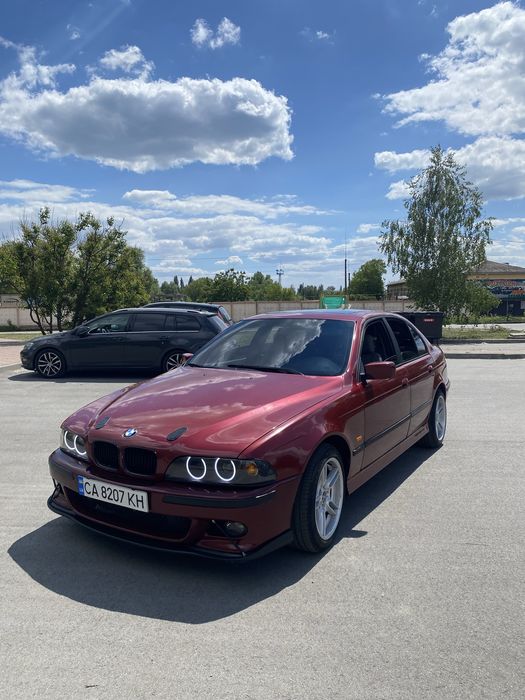 Продам BMW 520 E39