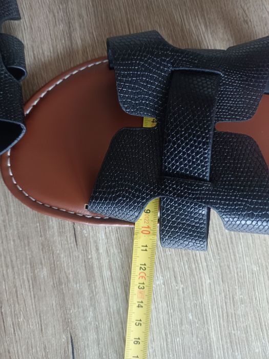 Nowe damskie klapki