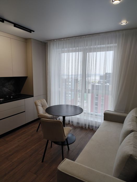 Продаж 1к квартири на Щасливому з новеньким ремонтом