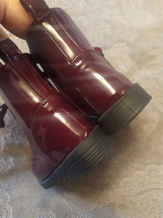 Lakierowane bordowe jesienne botki glany 22 h&m jak nowe eleganckie