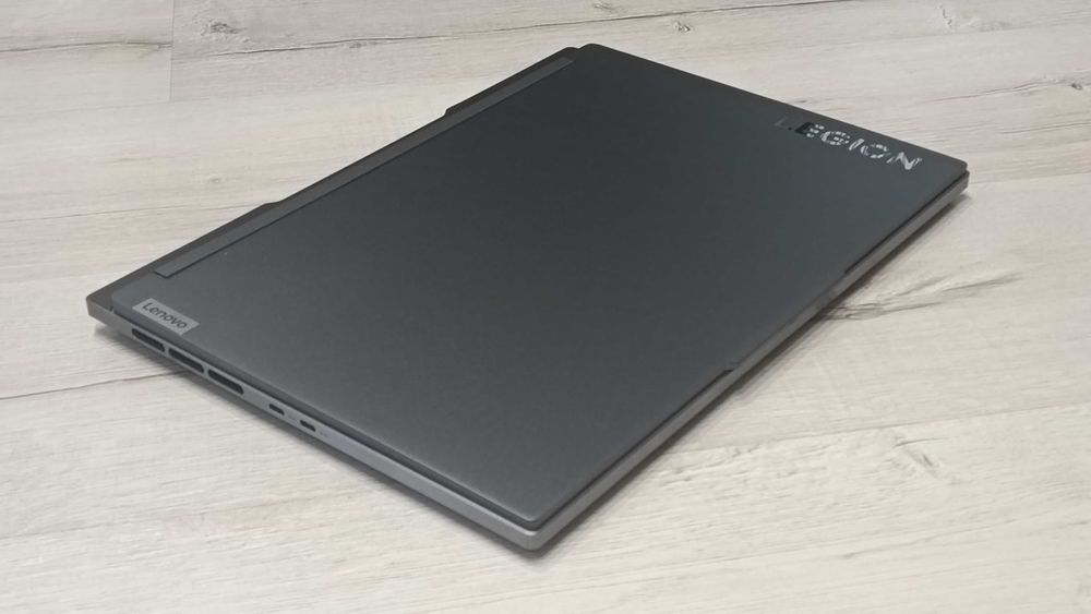 Ноутбук Lenovo Legion S7 16ARHA7 Ryzen 5 RX6800S