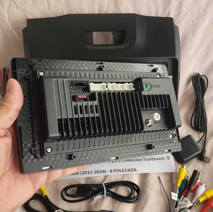 R30 - Auto Rádios ISUZU D-MAX KB MU-X Chevrolet Trailblazer Colorado