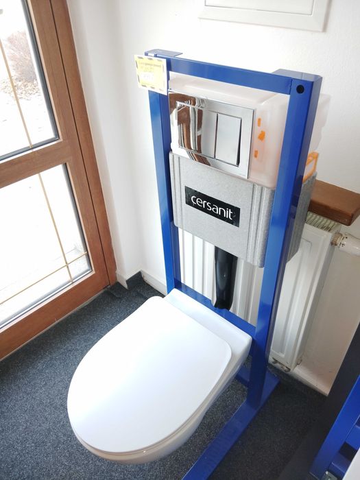 stelaż wc z miską i przyciskiem Cersanit
