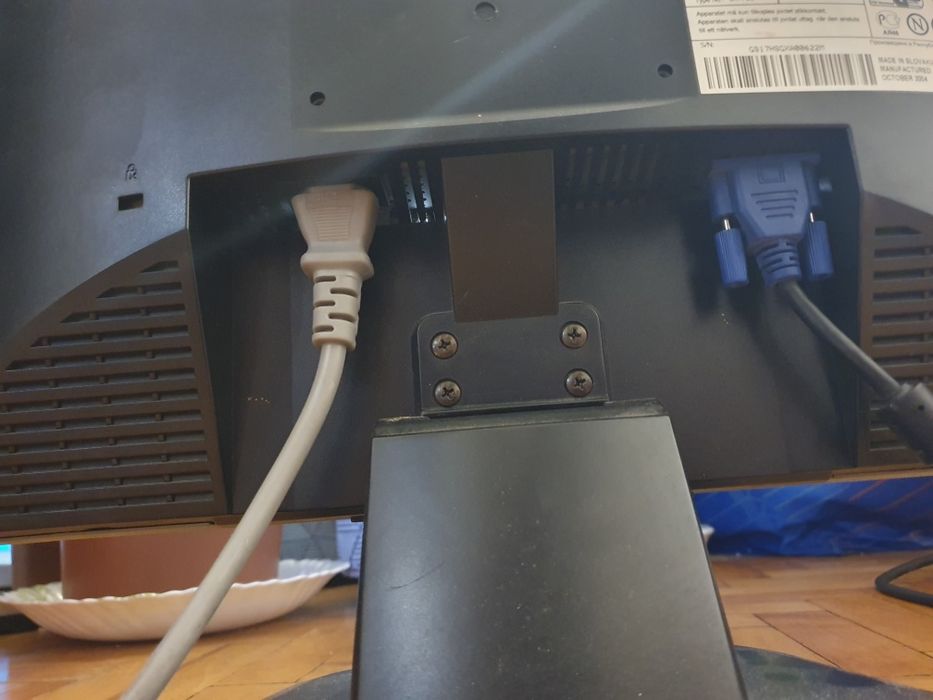 Монітор Samsung SyncMaster 710V
