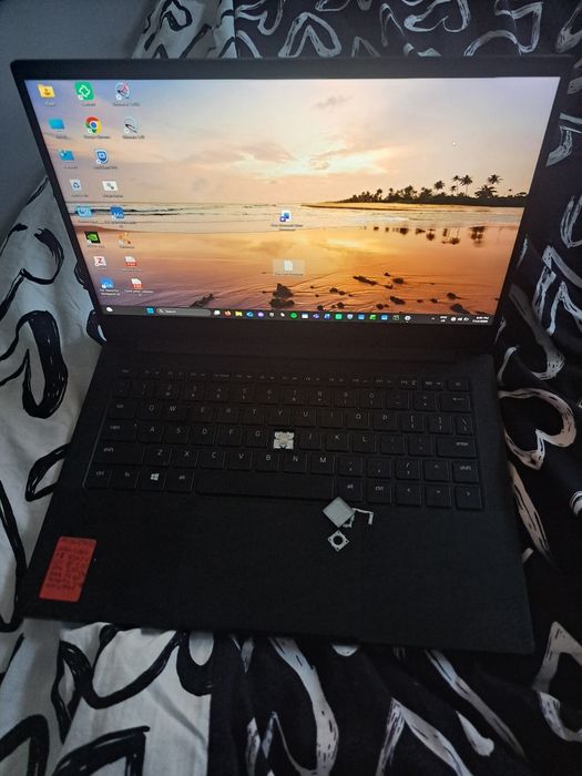 Razer Blade 15 / i7 / 16GB RAM / MX150