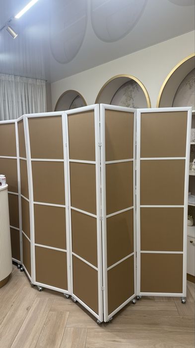 Меблі для бʼюті майстрів