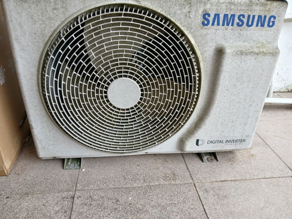 Ar Condicionado - Samsung 9000btu c/Wi-Fi (erro 01)