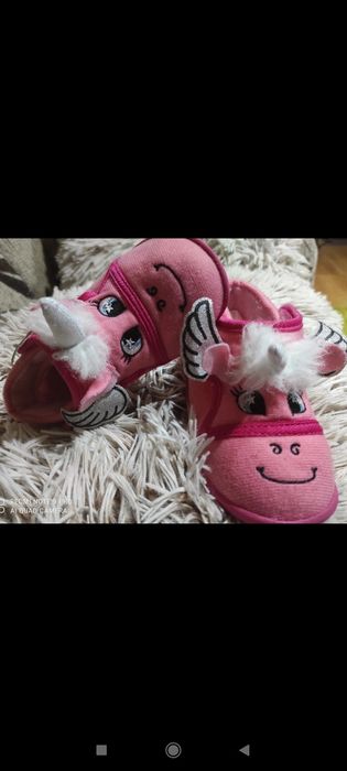 Kapcie dla dziewczynki