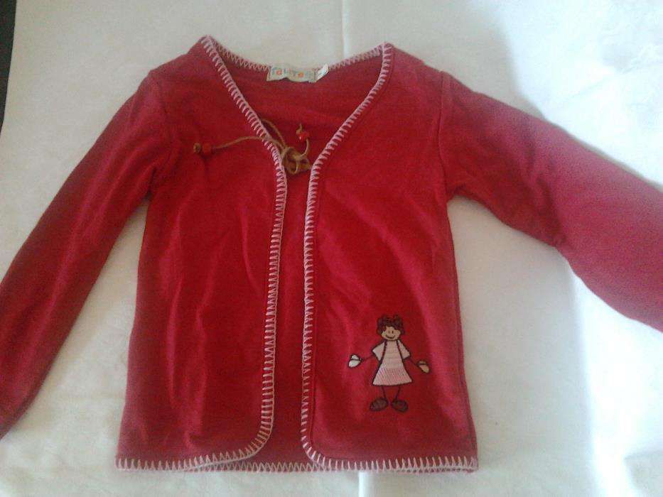 Casaco vermelho de Menina apertado á frente