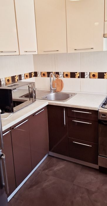 Сдам 2 кв  Новые Дома  Коммунальный рынок. 7000 гр.