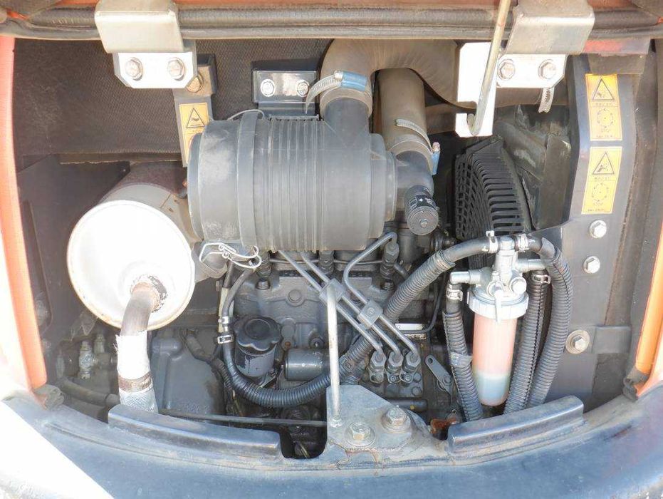 Экскаватор гусеничный HITACHI ZX20UR