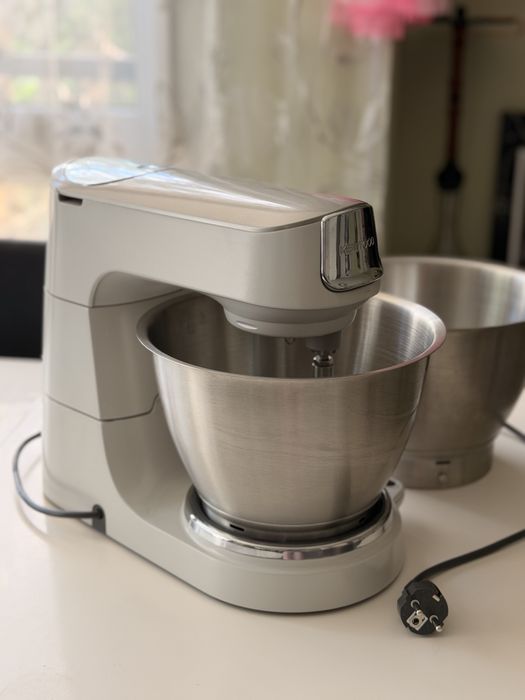 Професійна кухонна машина KENWOOD Titanium Chef Baker з 2-мя чашами