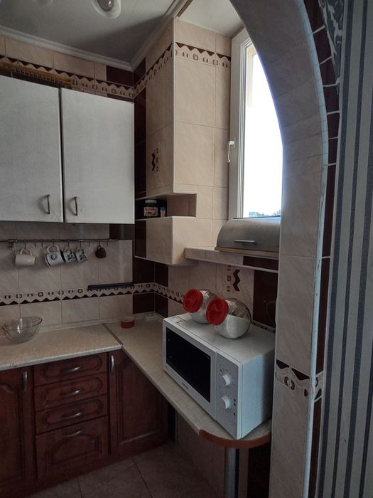 2 кім квартира, центр, біля університету, окремі кім, оплата помісячна