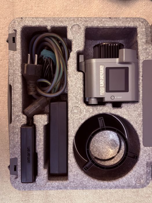 Luz led aputure amaran 60d
