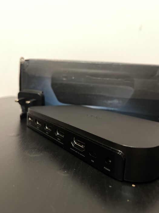 Philips Hue Play HDMI Sync Box HDMI 4K - Ambilight do TV / PS5 / Xbox