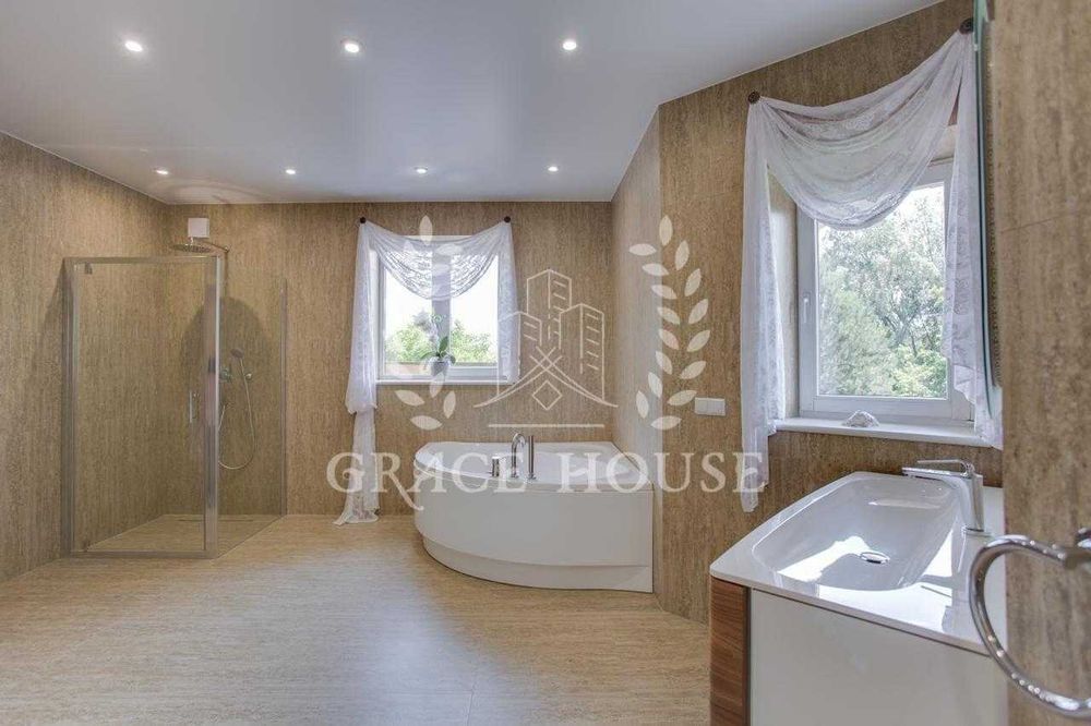 Продажа дома у воды Конча-Заспа Козин 30 соток Золотые Ворота