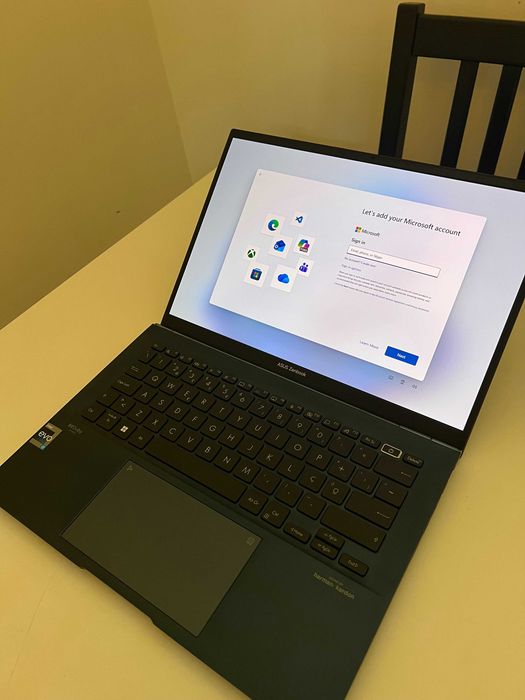 ASUS Zenbook 14 OLED | i7 Evo | 16GB | 1TB | Como novo
