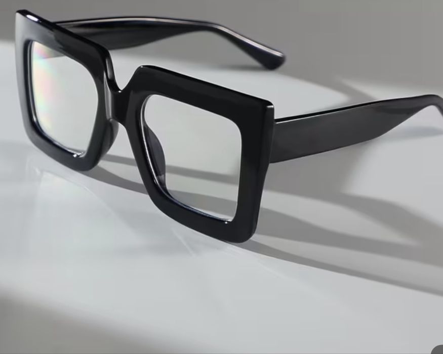 Grube czarne  okulary zerowki