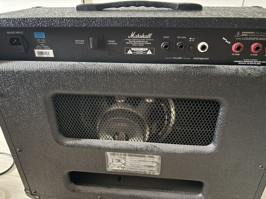 Wzmacniacz lampowy Marshall DSL 40C stan Bardzo Dobry !