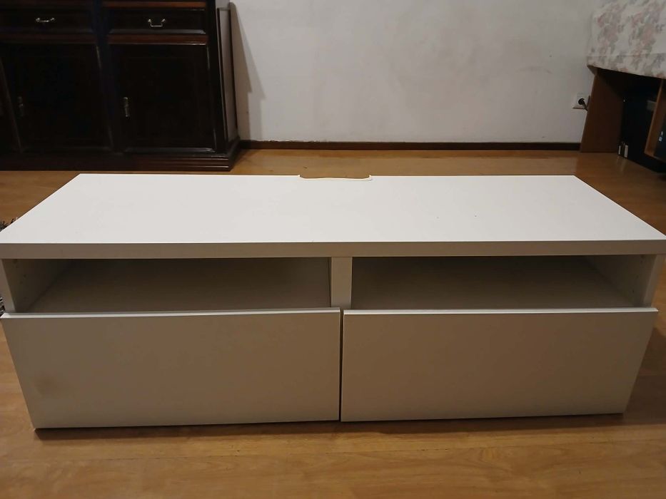 Aparador de sala para TV