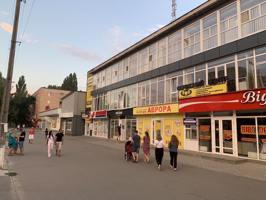 Приміщення по Лесі Українки,18 біля зупинки»Аврора»