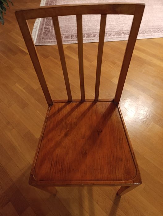 Krzesła drewniane stylowe