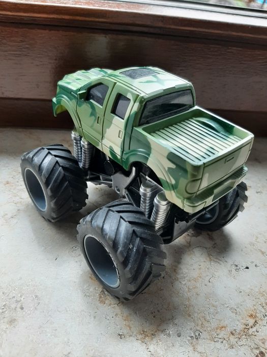 Samochód monster truck autko dla dzieci