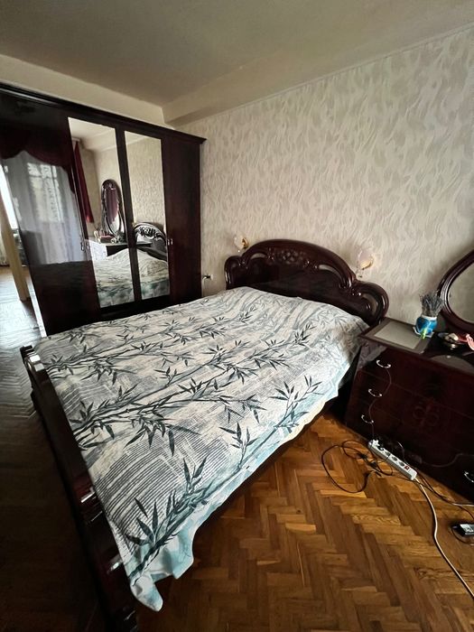Спальня б/в Італія комплект хороший стан, 4 предмета