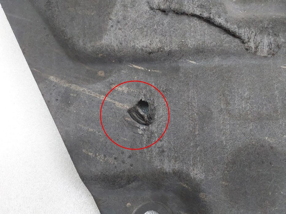 Blindagem inferior do motor RENAULT Megane IV (B9A/M_)