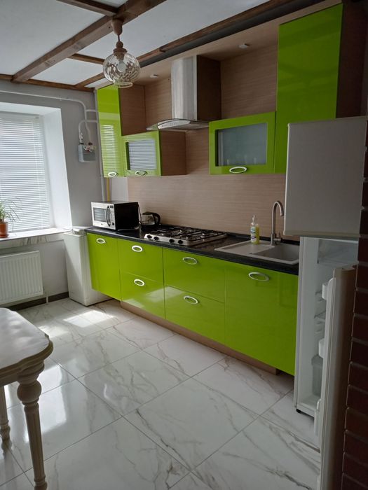 Квартира оренда подобова.Вул.  ЗСУ  пр-кт Свободи .Однокімна.Від  влас