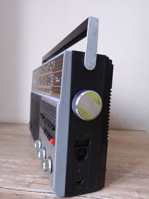 Приёмник с FM. Для дома