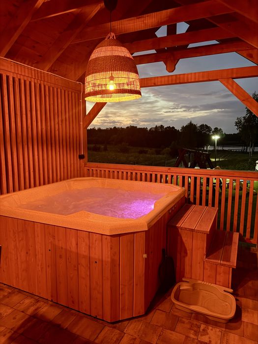 Nowoczesny domek z jacuzzi i sauną nad jeziorem Dadaj | Mazury | 8 os.