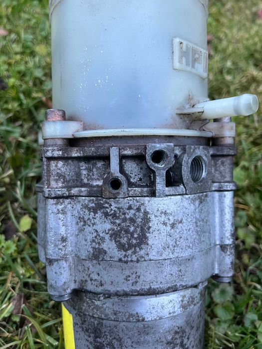 Pomp wspomagania Polo 9N